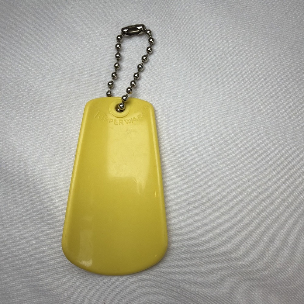 Tupperware Yellow Plastic Shoehorn Keychain #1225 Vintage